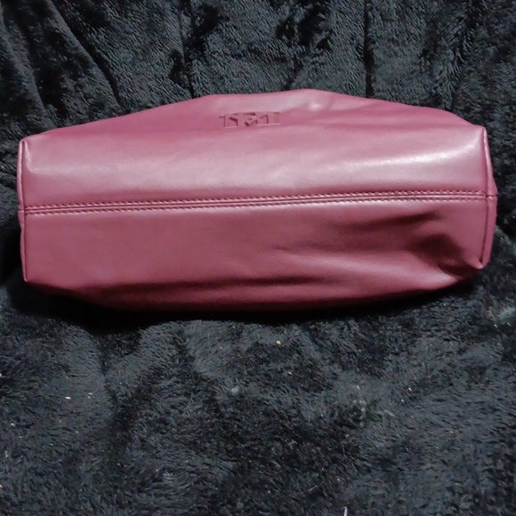 NWT Badgley Mischka plum clutch - Picture 3 of 8